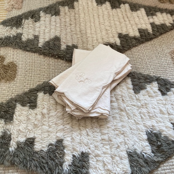 Other - True Vintage Cotton Embroidered Napkins, Lot of 4